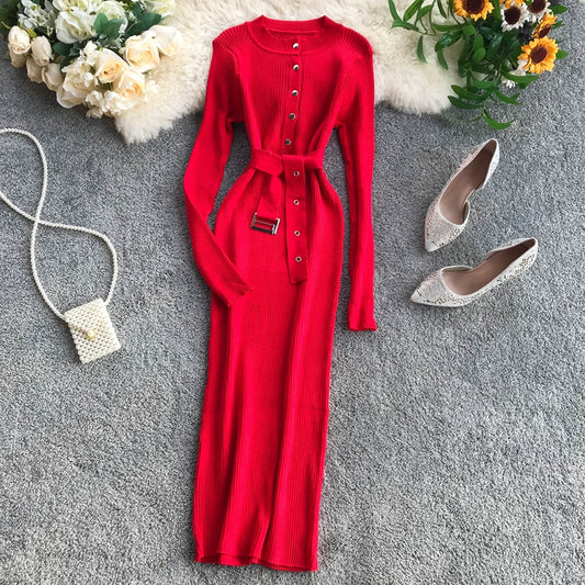 Knit knee-length skirts