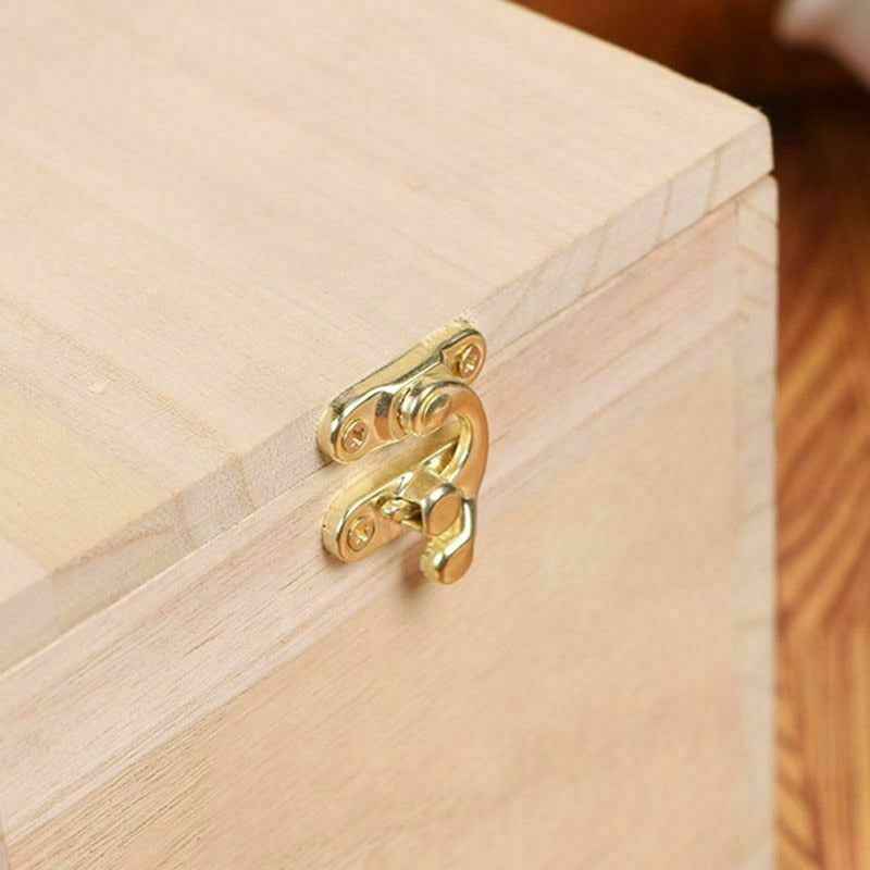 Natural Wooden Birdhouse - Simple Modern - Amanluxe