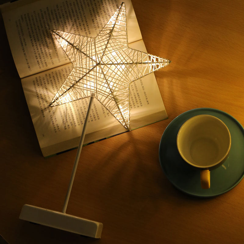 Fashionable Five-pointed Star And Moon Love Gift Modeling Lamp